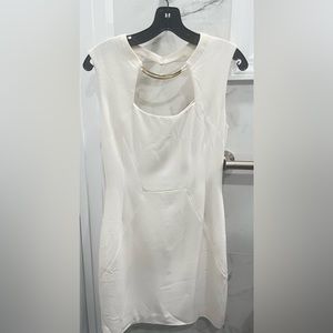 BCBGMaxAzria Body-Con White Cocktail Dress W/Gold Accent Bar Size 6